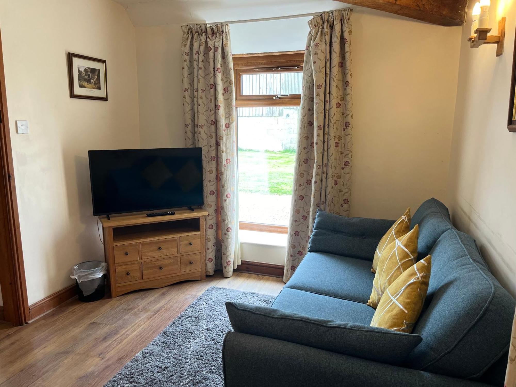 Tupenny Cottage, Old Mill Farm, Cotswold Water Park Cirencester Exterior foto